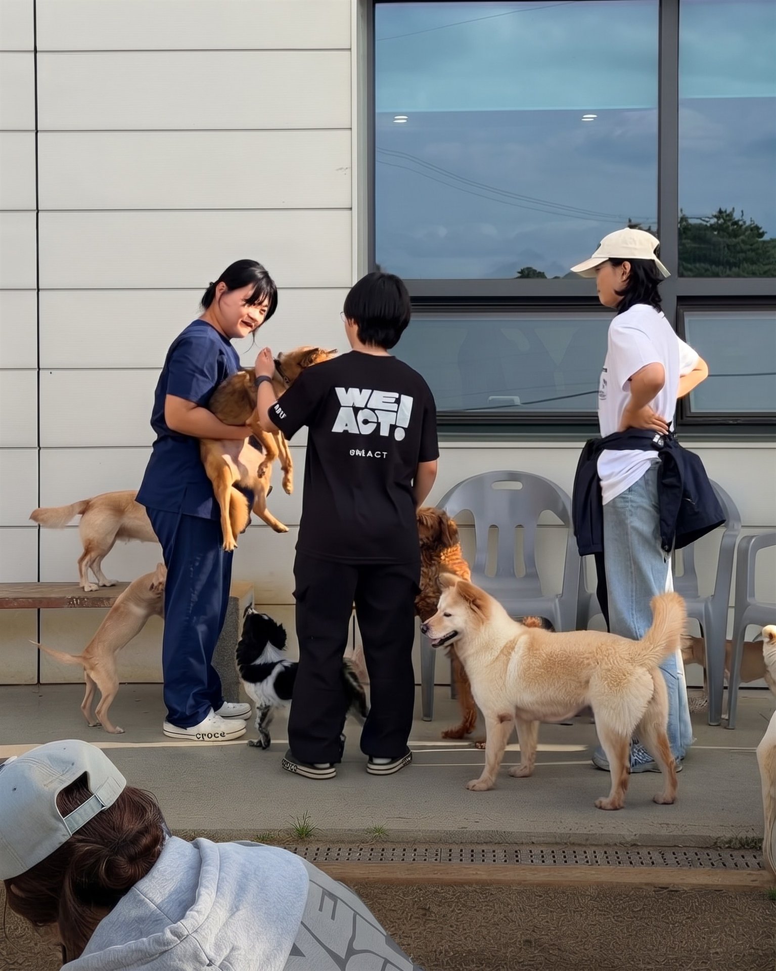 가족을 만날 때까지 곁을 지킵니다
